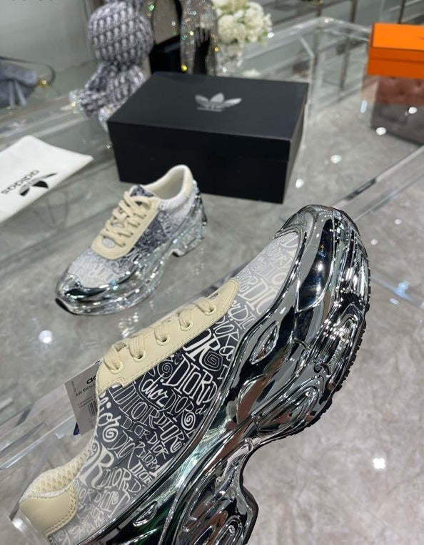 women men flat sneakers shoes, size 35-45, with box , SS138-38-44