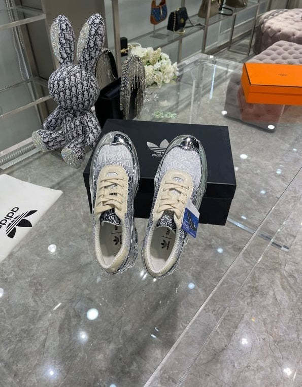 women men flat sneakers shoes, size 35-45, with box , SS138-38-44