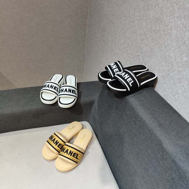 Ladies leather sandals slippers , size 34-41 ,with box, SS60-1441-1443