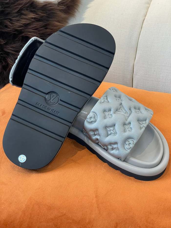 Flat leather sandals slippers , size 35-41 ,with box, SS60-1454-1458