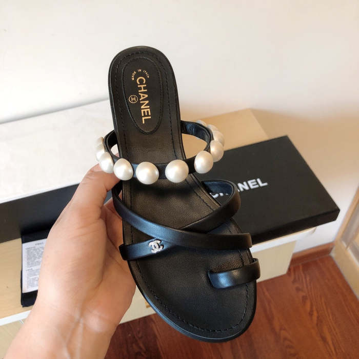 Flat leather sandals slippers , size 34-40 ,with box, SS60-1452-1453