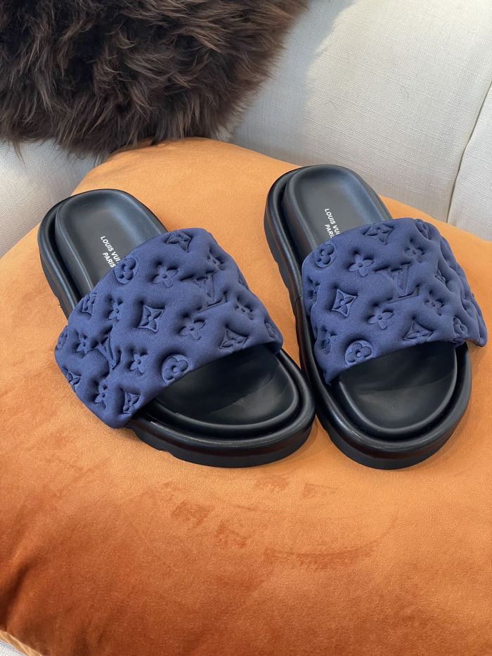 Flat leather sandals slippers , size 35-41 ,with box, SS60-1454-1458