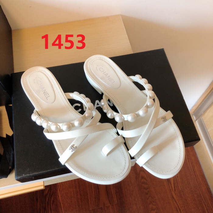 Flat leather sandals slippers , size 34-40 ,with box, SS60-1452-1453