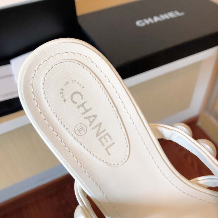 Flat leather sandals slippers , size 34-40 ,with box, SS60-1452-1453