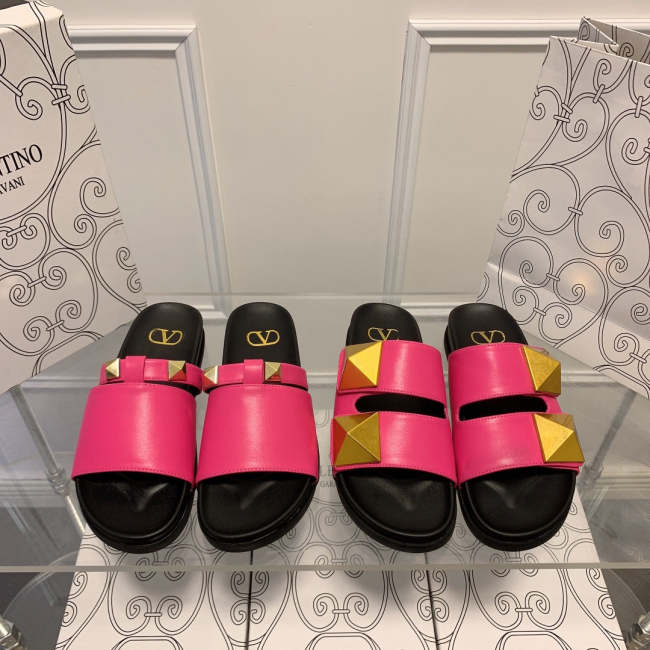 Flat leather sandals slippers , size 34-41 ,with box, SS60-1485-1486