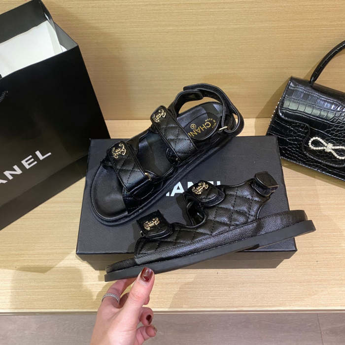 Flat leather sandals slippers , size 34-40 ,with box, SS60-1465