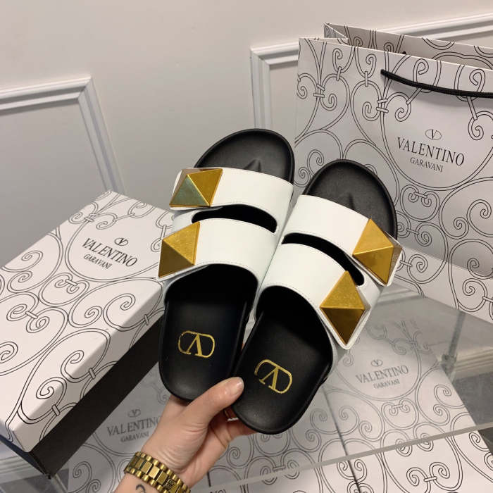 Flat leather sandals slippers , size 34-41 ,with box, SS60-1489-1490