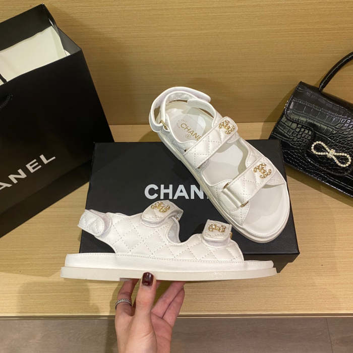 Flat leather sandals slippers , size 34-40 ,with box, SS60-1466
