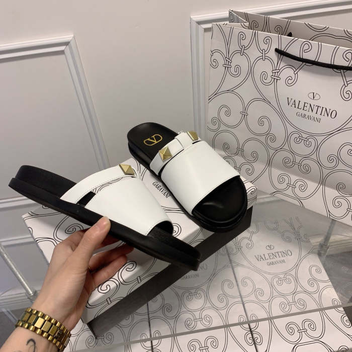 Flat leather sandals slippers , size 34-41 ,with box, SS60-1489-1490