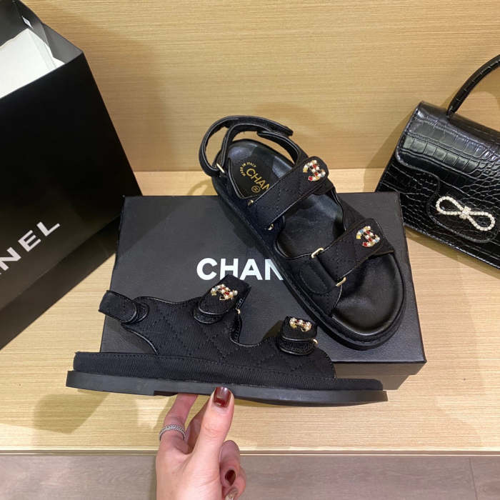 Flat leather sandals slippers , size 34-40 ,with box, SS60-1468