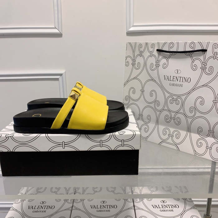 Flat leather sandals slippers , size 34-41 ,with box, SS60-1483-1484