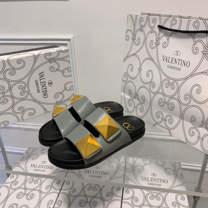Flat leather sandals slippers , size 34-41 ,with box, SS60-1481-1482