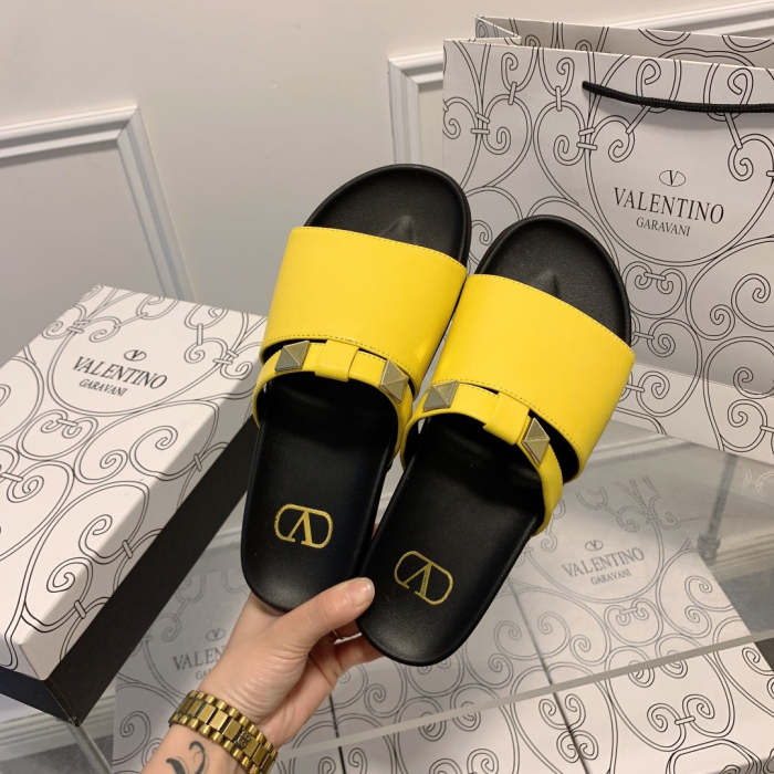 Flat leather sandals slippers , size 34-41 ,with box, SS60-1483-1484