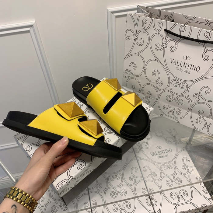 Flat leather sandals slippers , size 34-41 ,with box, SS60-1483-1484