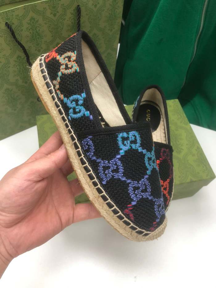 Women flat shoes ,size 35-41 ,with box, SS60-1520