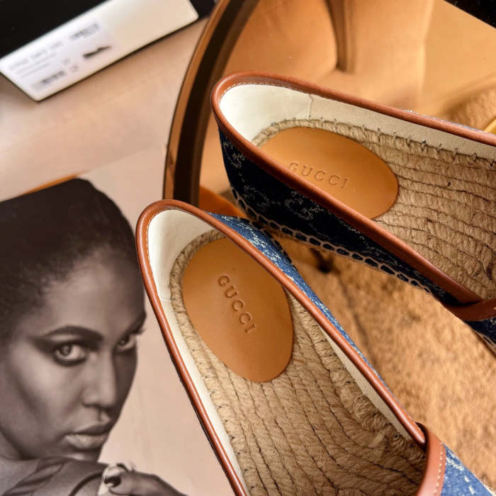Women flat shoes ,size 35-40 ,with box, SS60-1511-1515