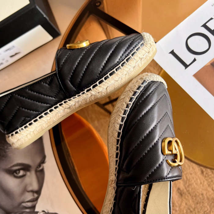 Women flat shoes ,size 35-40 ,with box, SS60-1516-1517
