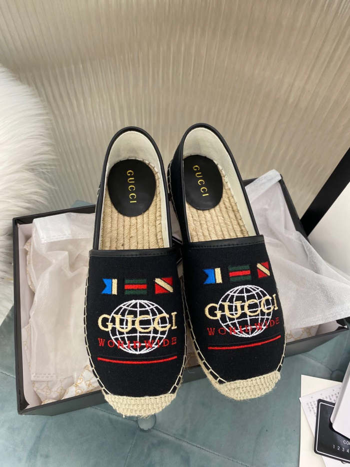 Women flat shoes ,size 35-41 ,with box, SS60-1518