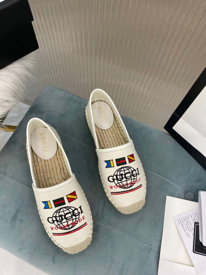 Women flat shoes ,size 35-41 ,with box, SS60-1519