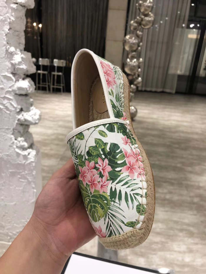 Women flat shoes ,size 35-41 ,with box, SS60-1510