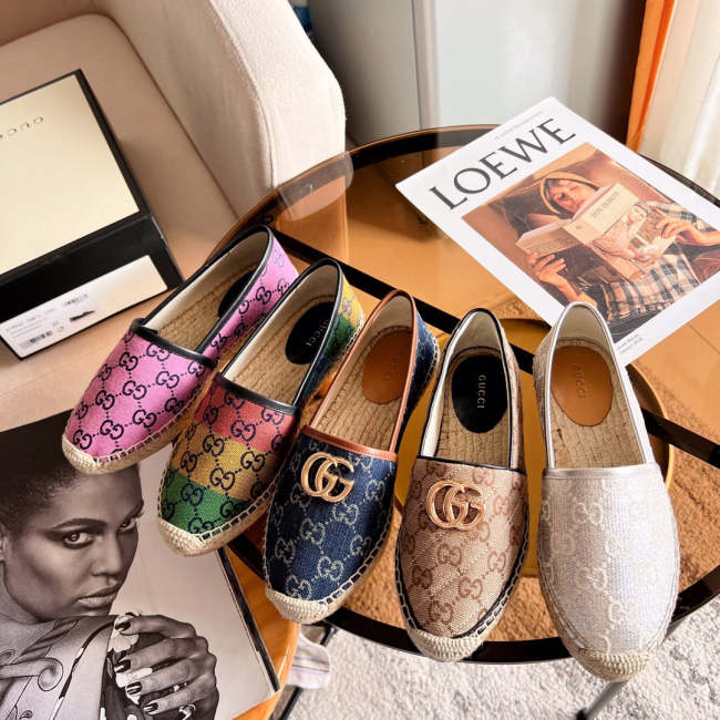Women flat shoes ,size 35-40 ,with box, SS60-1511-1515