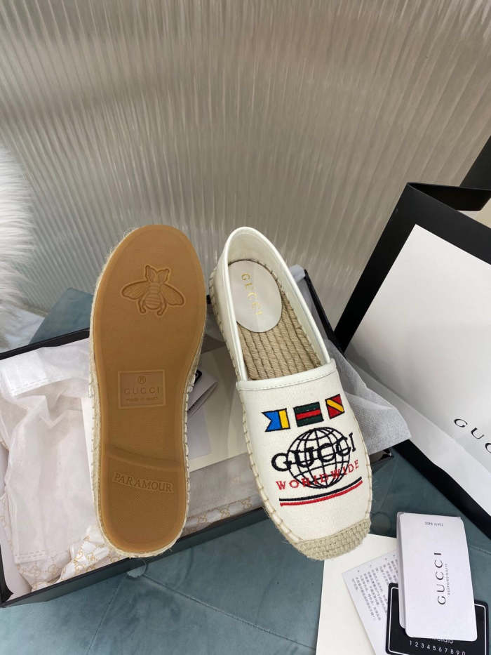 Women flat shoes ,size 35-41 ,with box, SS60-1519