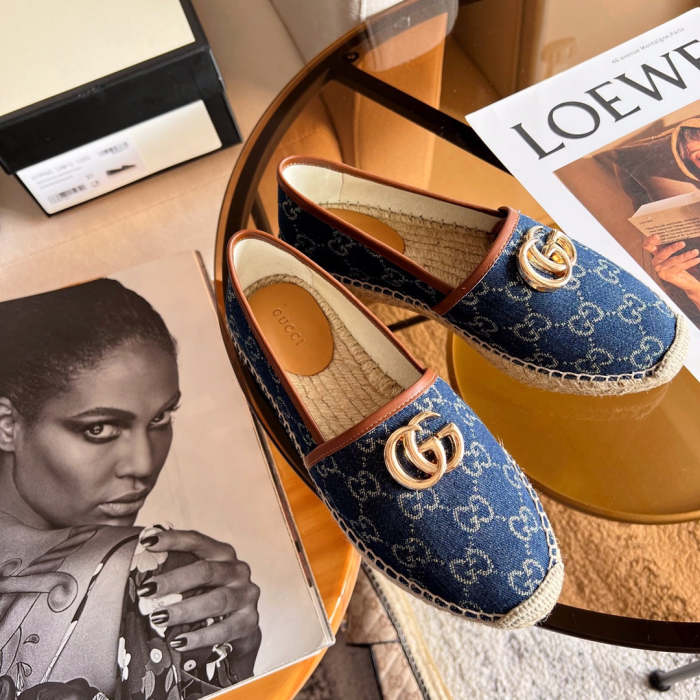 Women flat shoes ,size 35-40 ,with box, SS60-1511-1515