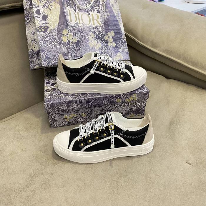 women flat sneakers shoes, size 35-40 with box , SS70-1287-1288