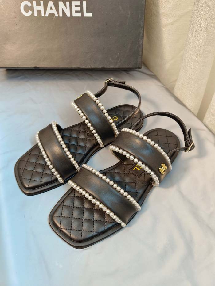 Flat leather sandals slippers , size 35-40 ,with box, SS70-1281-1282