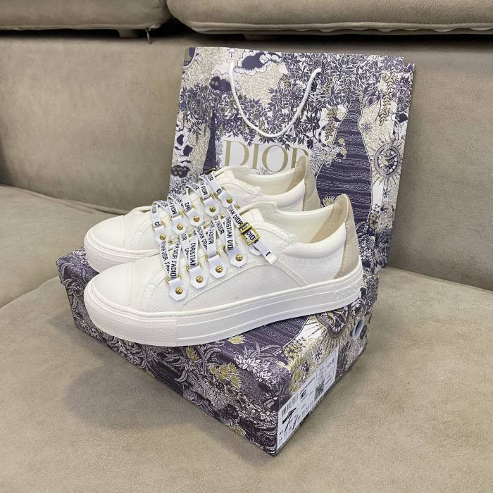 women flat sneakers shoes, size 35-40 with box , SS70-1287-1288
