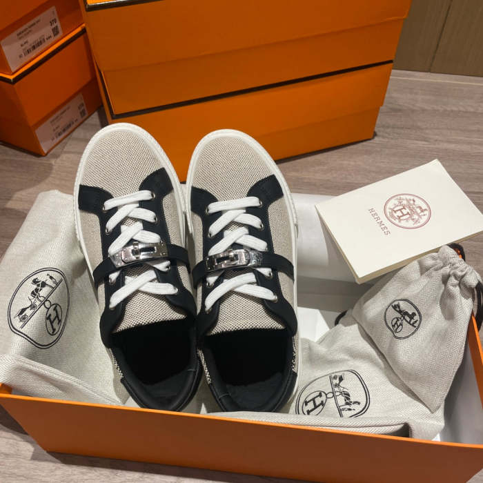 women flat sneakers shoes, size 35-40,with box , SS80-372-373