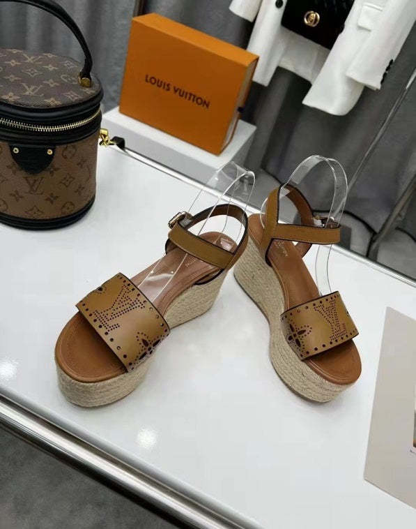 women heel shoes,size 35-42, with box, SS88-462-465