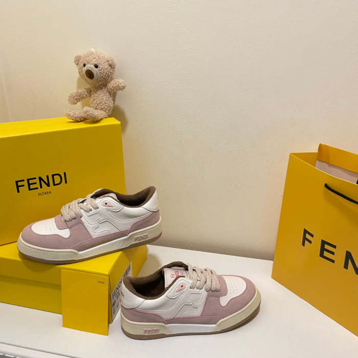women flat sneakers shoes, size 35-40,with box , SS88-446-449