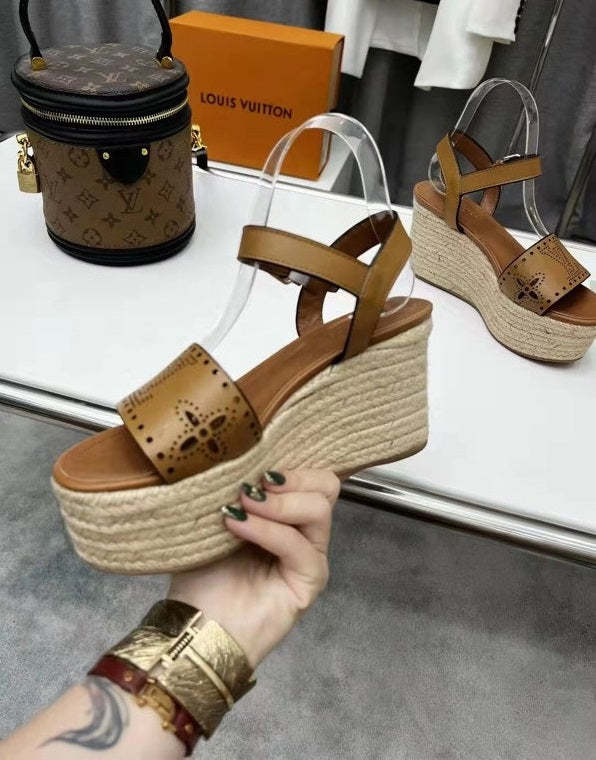 women heel shoes,size 35-42, with box, SS88-462-465