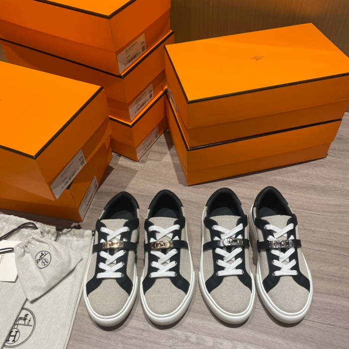 women flat sneakers shoes, size 35-40,with box , SS80-372-373