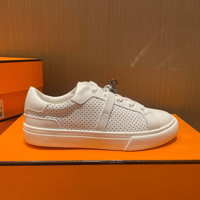 women flat sneakers shoes, size 35-40,with box , SS80-376-377