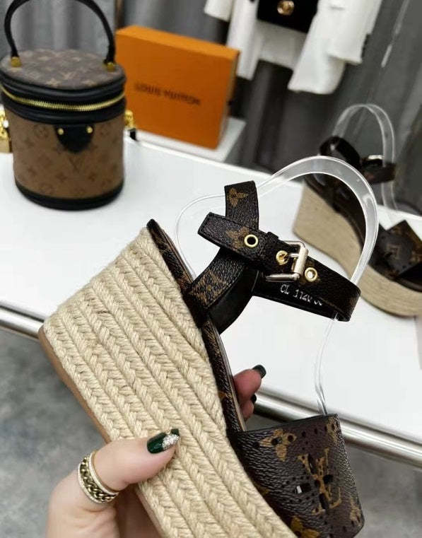 women heel shoes,size 35-42, with box, SS88-462-465