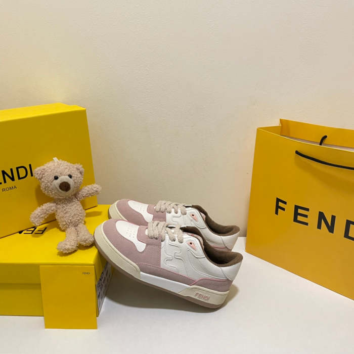 women flat sneakers shoes, size 35-40,with box , SS88-446-449