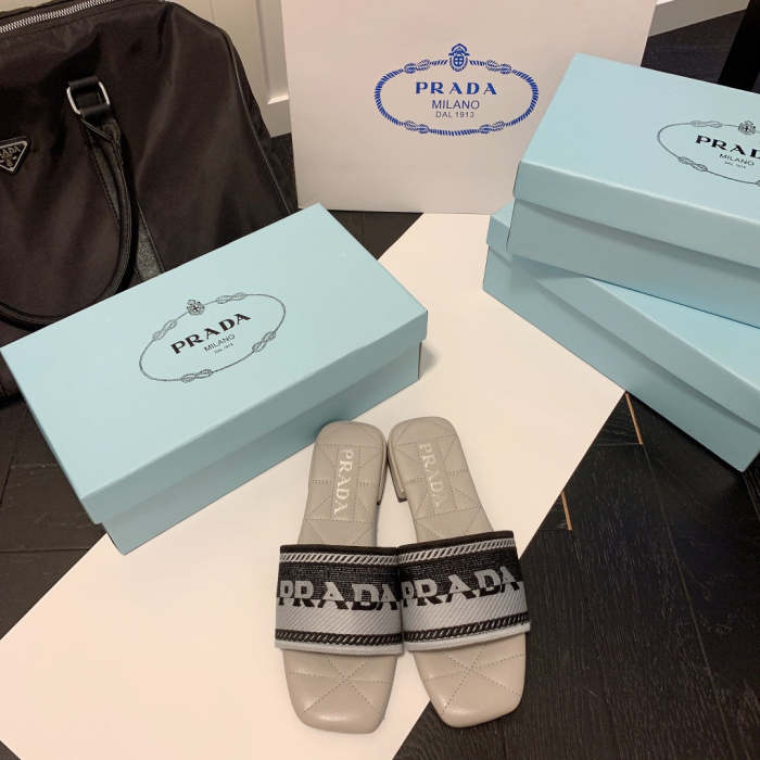 Flat leather sandals slippers , size 35-42 ,with box, SS50-975-978