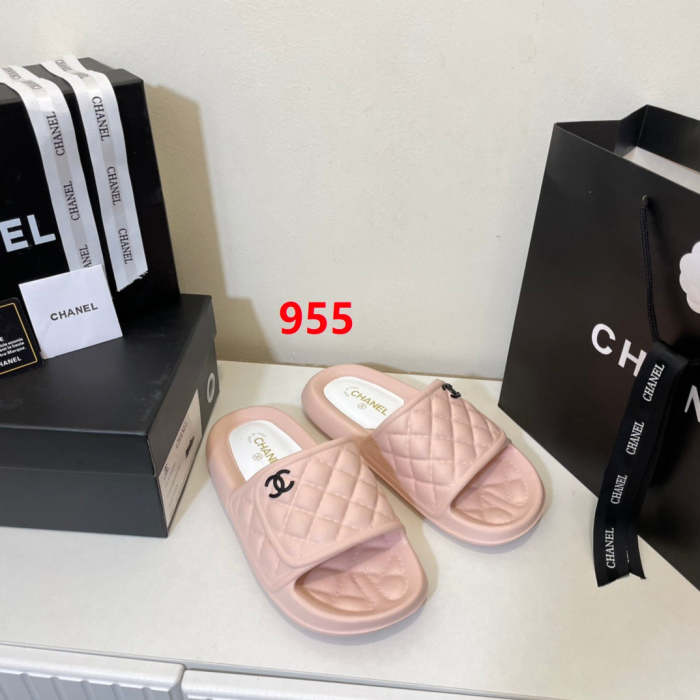 Flat leather sandals slippers , size 35-40 ,with box, SS50-953-956