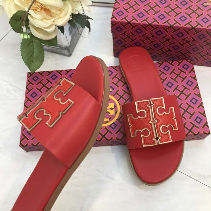 Flat leather sandals slippers , size 34-40 ,with box, SS50-964