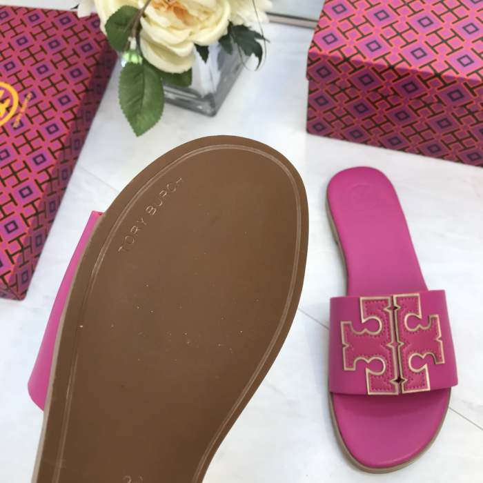 Flat leather sandals slippers , size 34-40 ,with box, SS50-963