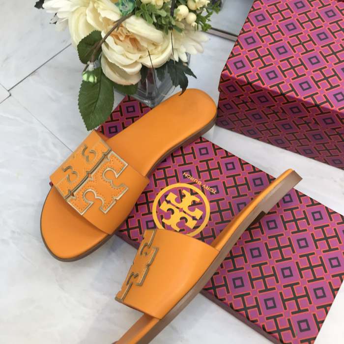 Flat leather sandals slippers , size 34-40 ,with box, SS50-965