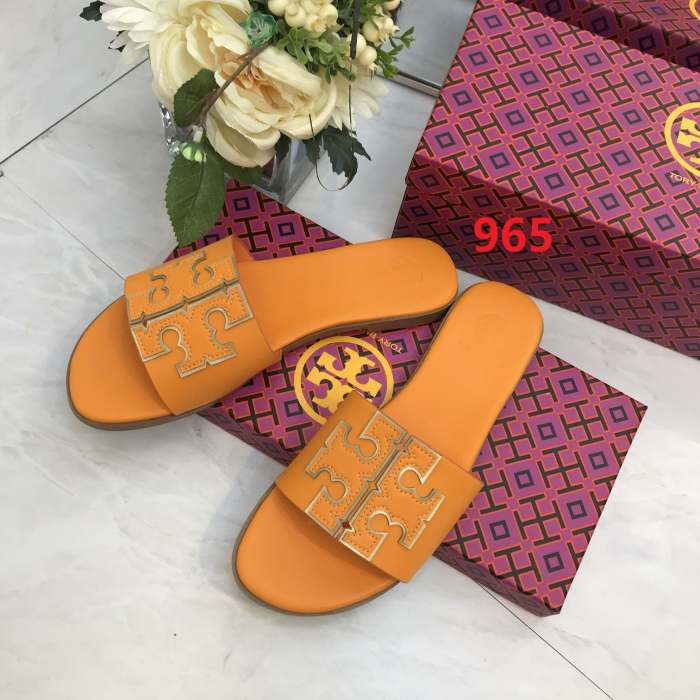 Flat leather sandals slippers , size 34-40 ,with box, SS50-965