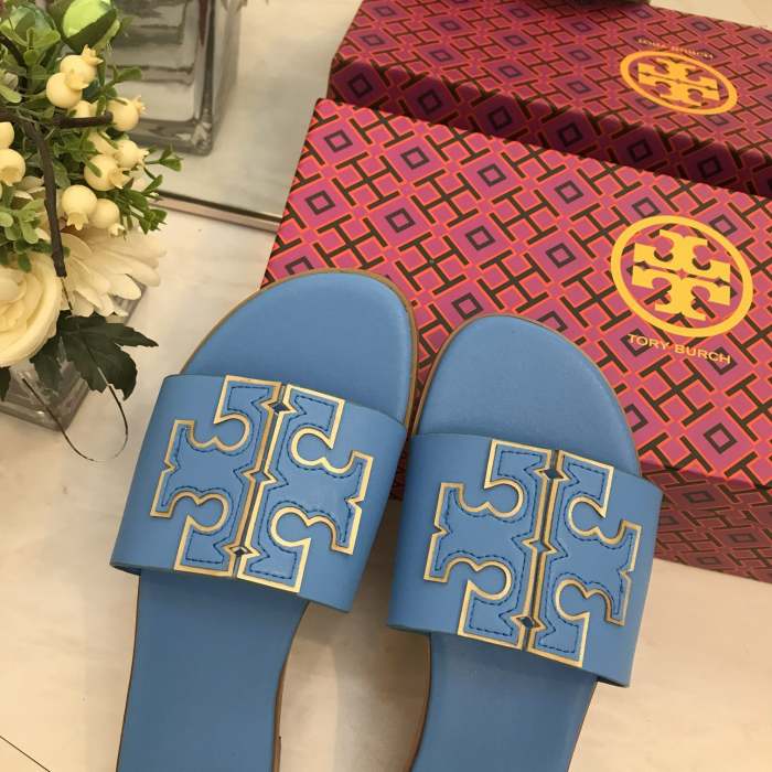 Flat leather sandals slippers , size 34-40 ,with box, SS50-960