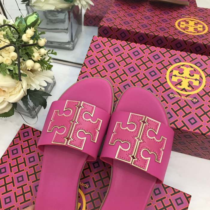 Flat leather sandals slippers , size 34-40 ,with box, SS50-963