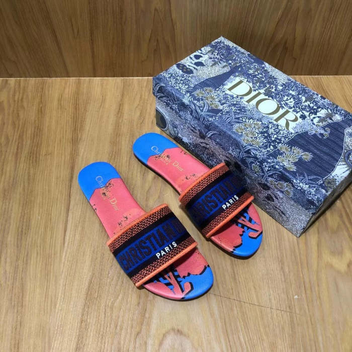 Flat leather sandals slippers , size 34-42 ,with box, SS50-988-991