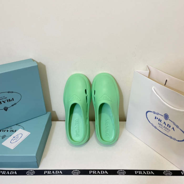 Flat sandals slippers , size 35-40 ,with box, SS50-1004-1006