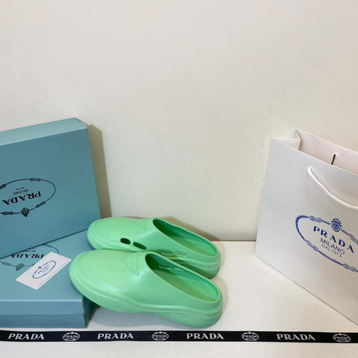 Flat sandals slippers , size 35-40 ,with box, SS50-1004-1006