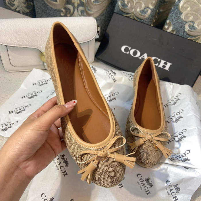Women flat shoes ,size 35-40 ,with box,SS50-995-997